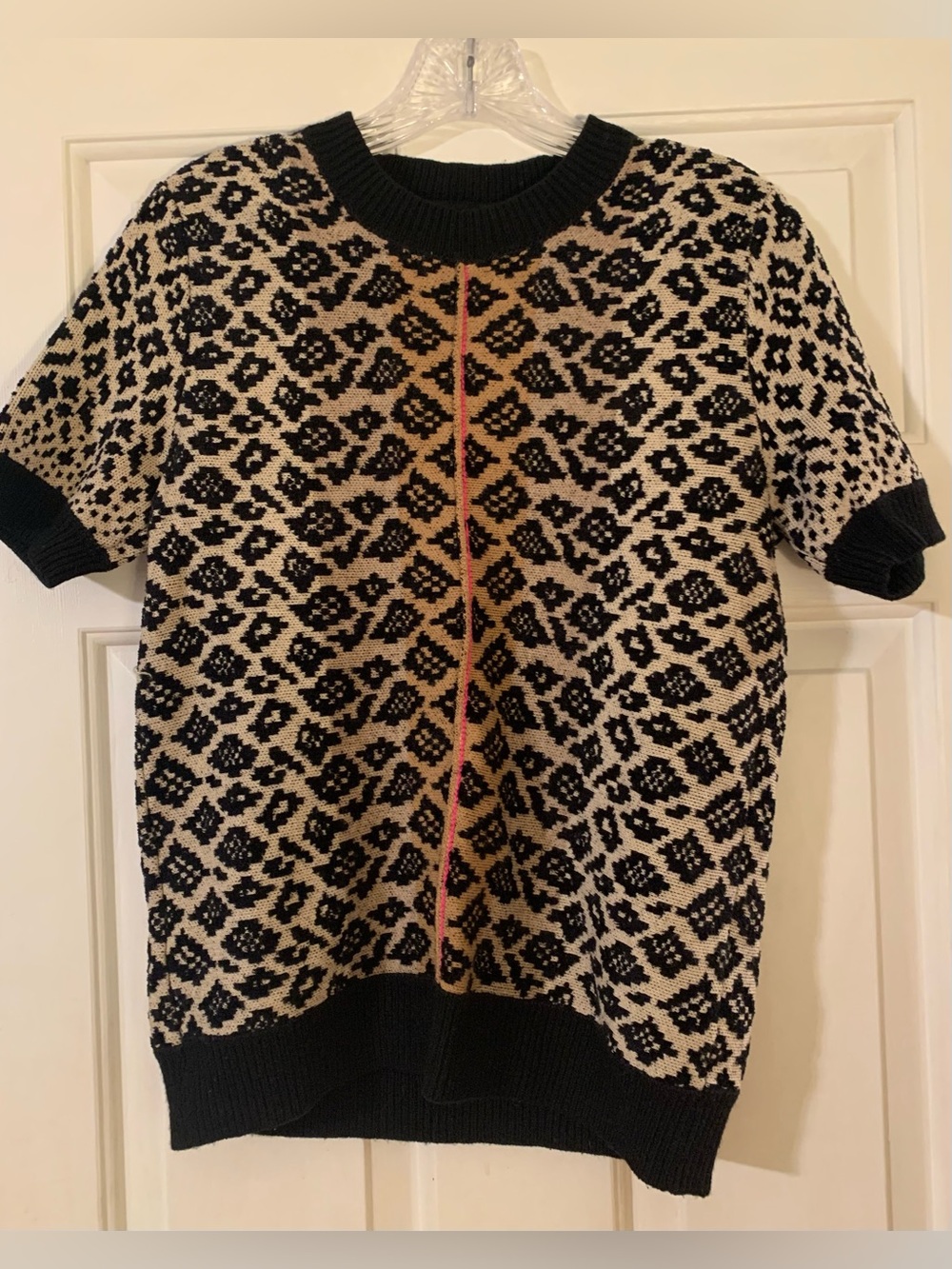 Anthropologie Maeve Women's Black and Cream Short-Sleeve Patterned Sweater XS